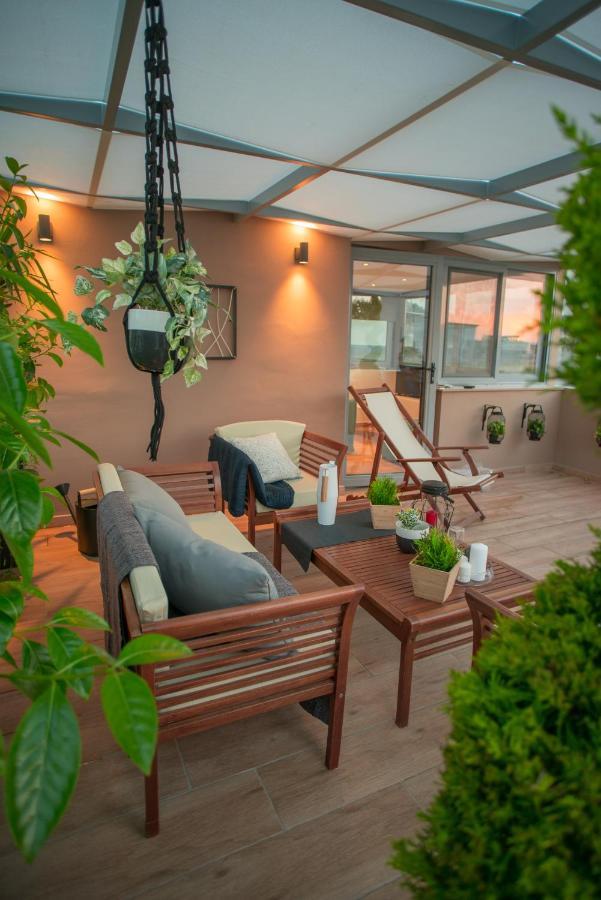 Athenian Living Suites Ngoại thất bức ảnh