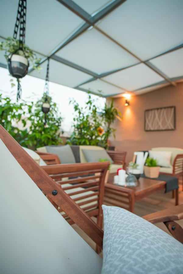 Athenian Living Suites Ngoại thất bức ảnh