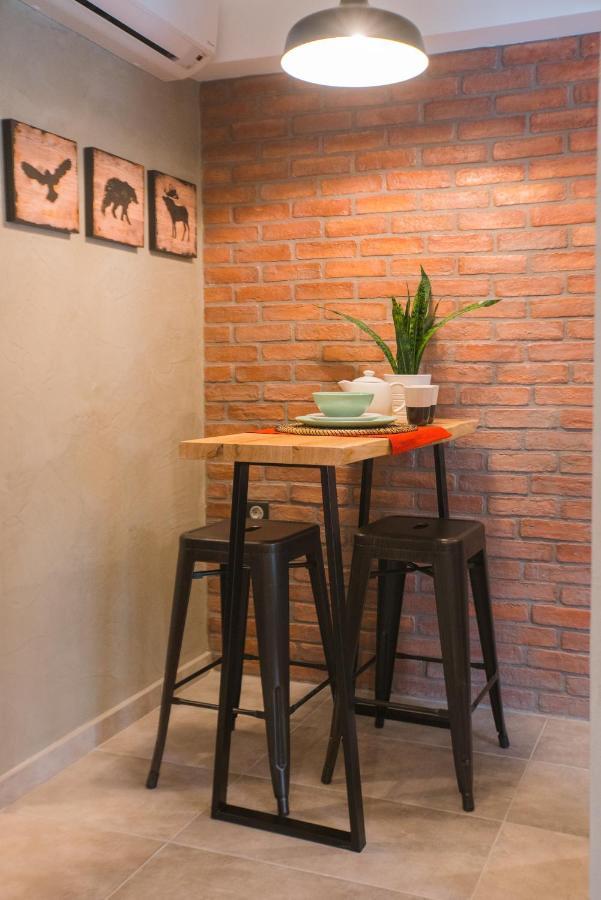 Athenian Living Suites Ngoại thất bức ảnh
