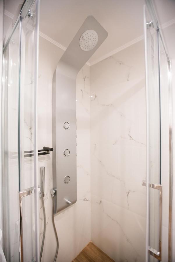 Athenian Living Suites Ngoại thất bức ảnh