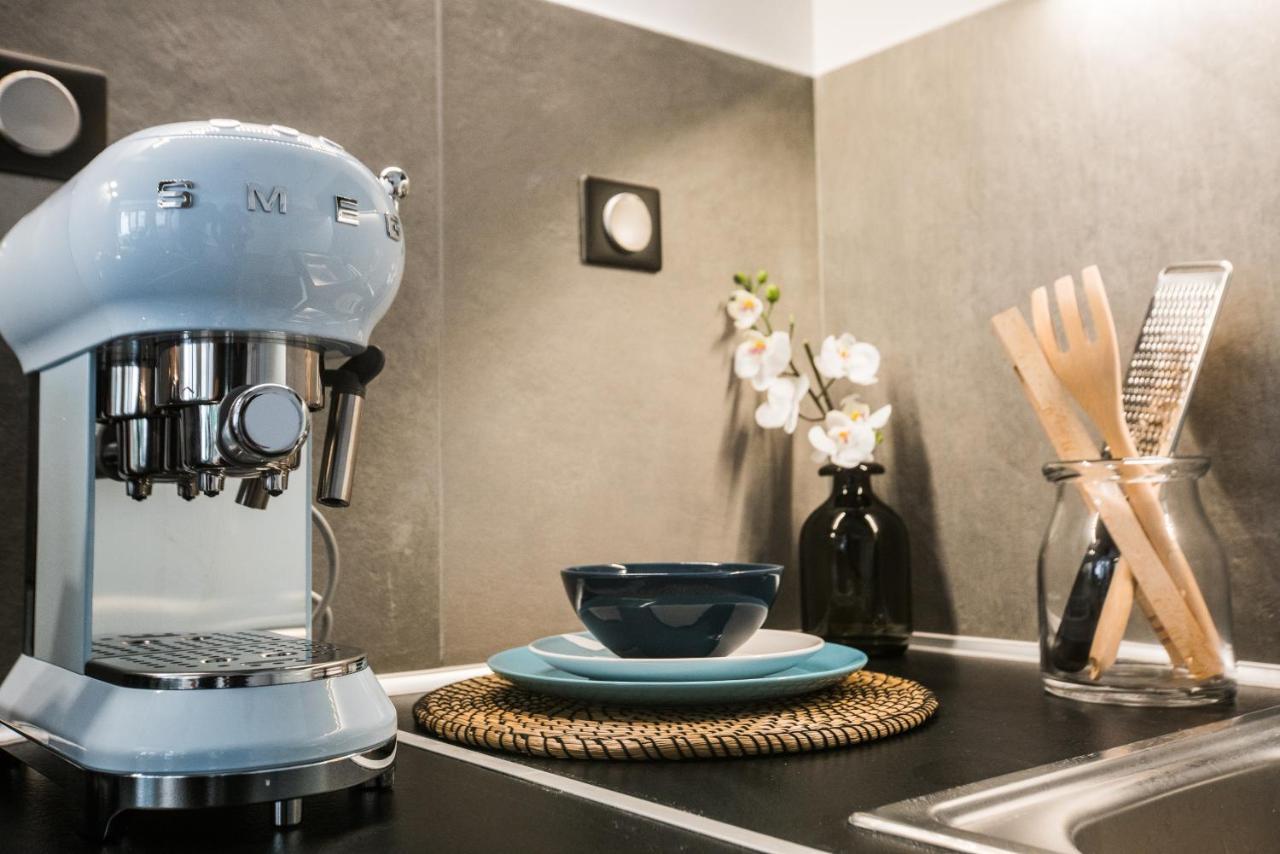 Athenian Living Suites Ngoại thất bức ảnh