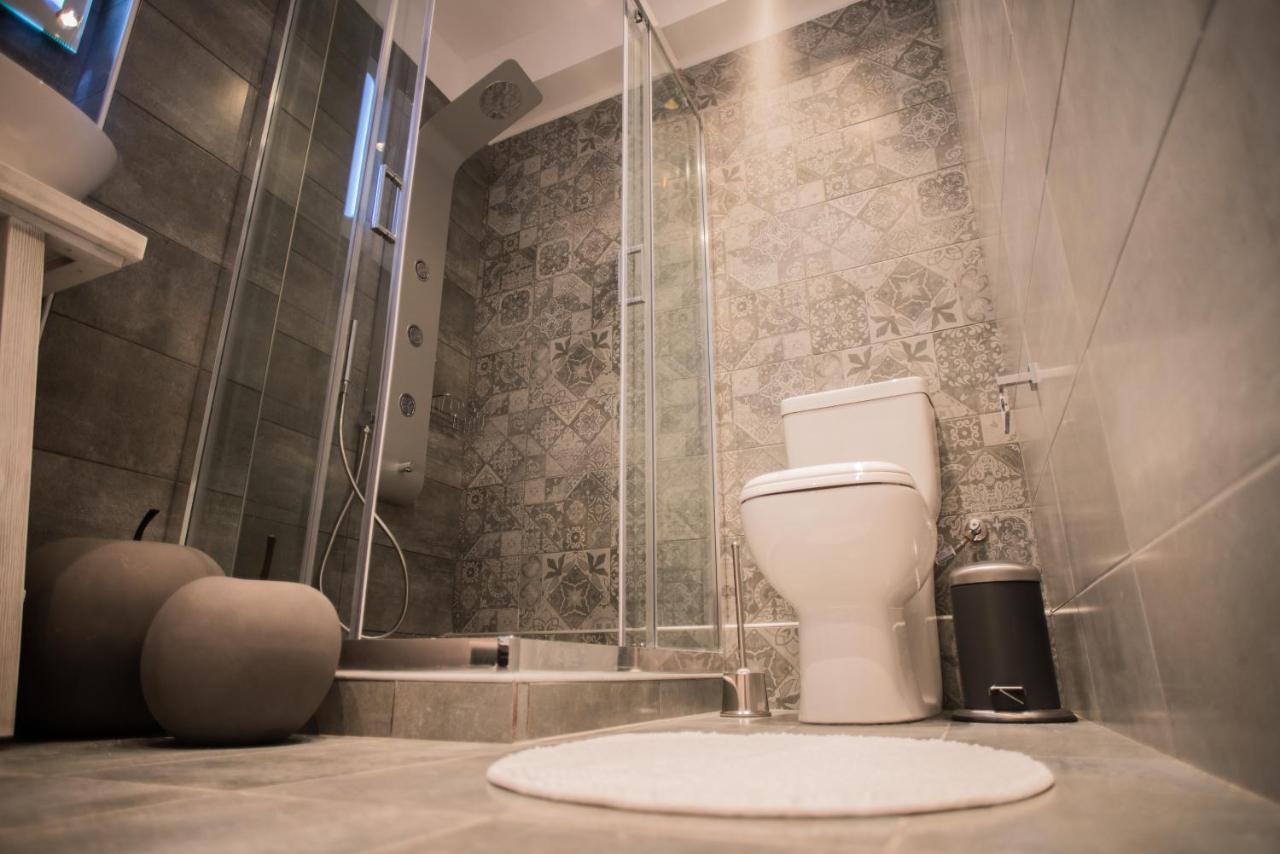 Athenian Living Suites Ngoại thất bức ảnh